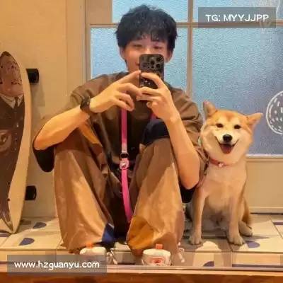 劳麟非